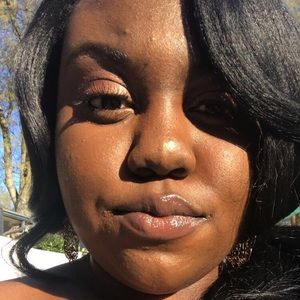 Meet your Posher, Christi